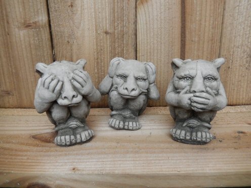 KGY64 Small Wise Gargoyles